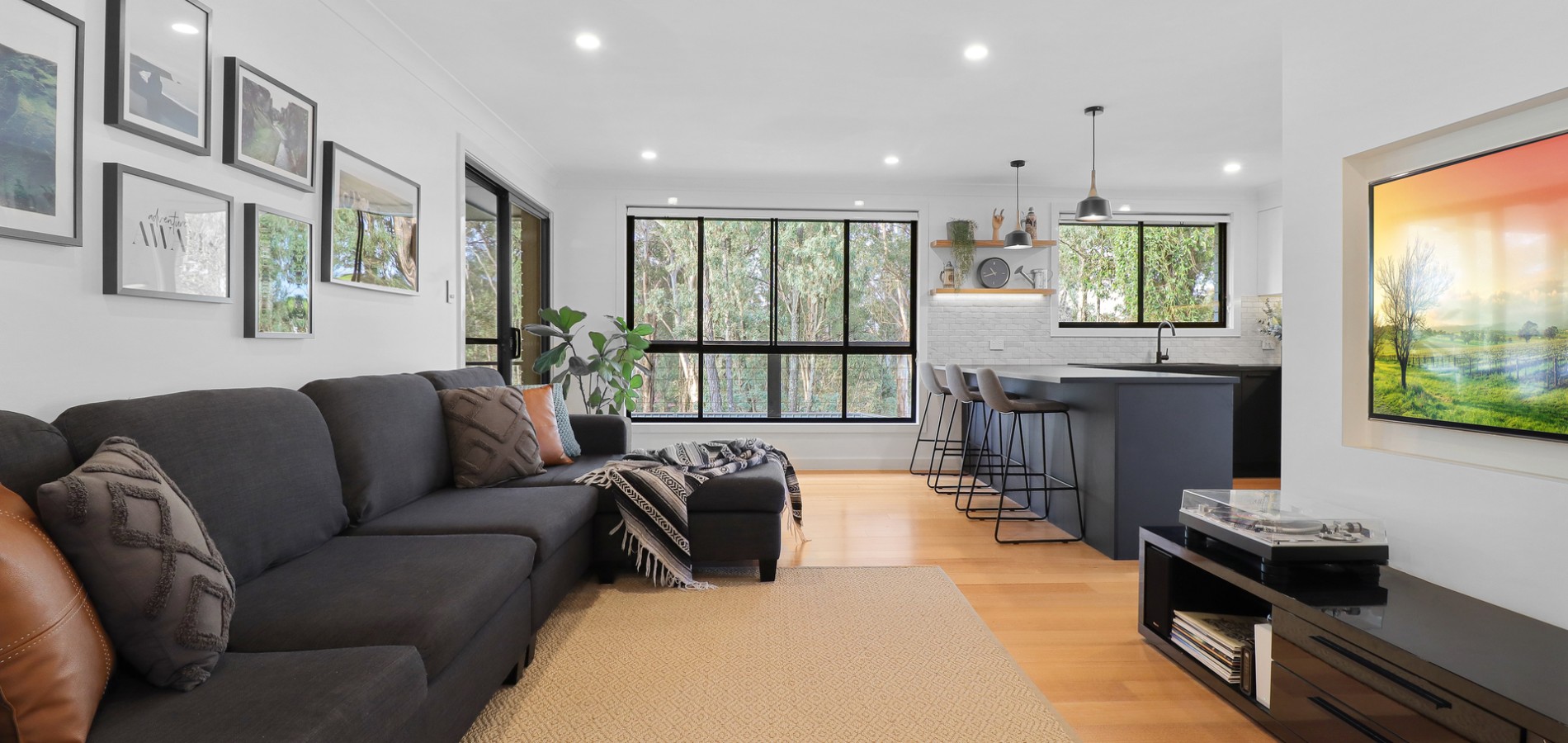 29 Alamar Crescent, Quakers Hill NSW 2763 - photo 4