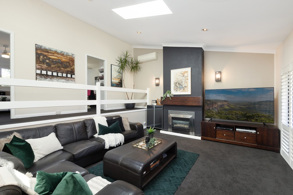 22 Coromandel Close, Baulkham Hills NSW 2153 - photo 4
