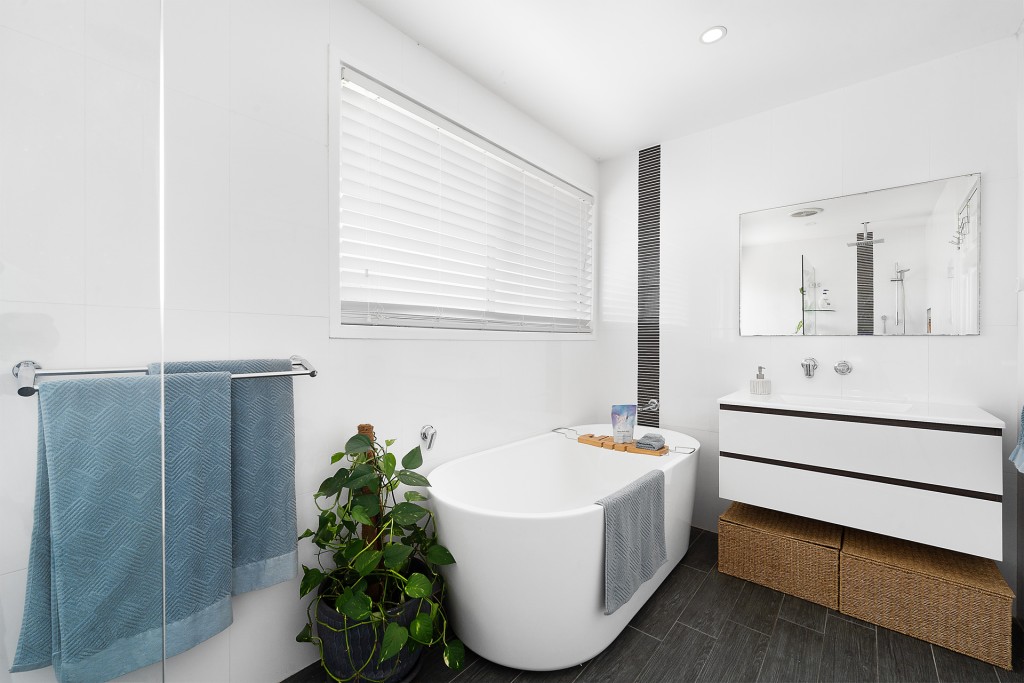 37 Beechwood Parade, Cherrybrook NSW 2126 - photo 6