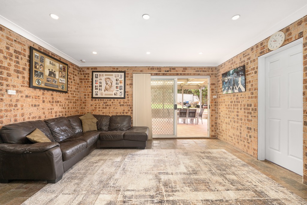 37 Beechwood Parade, Cherrybrook NSW 2126 - photo 9