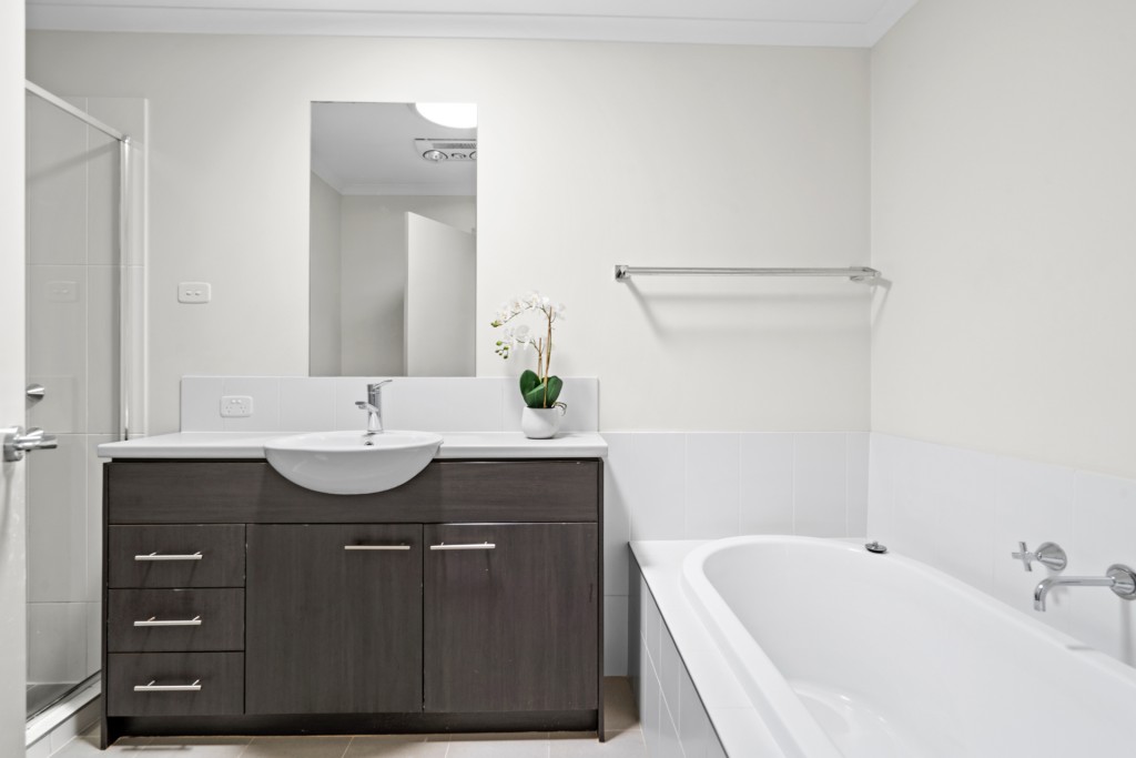 12 Horatio Avenue, Norwest NSW 2153 - photo 5