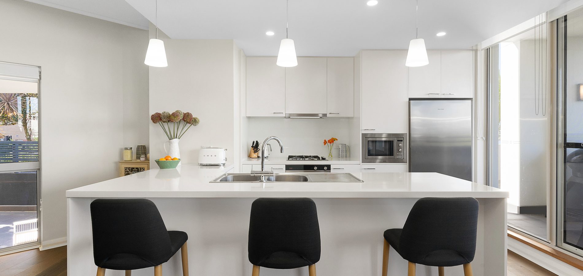 374/4 The Crescent, Wentworth Point NSW 2127 - photo 3