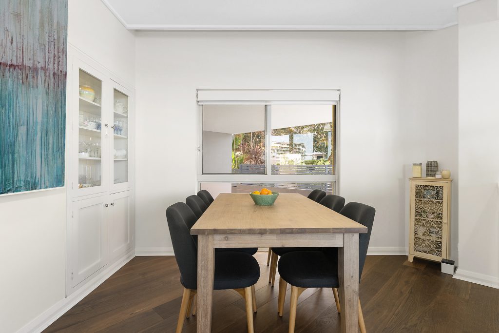 374/4 The Crescent, Wentworth Point NSW 2127 - photo 4