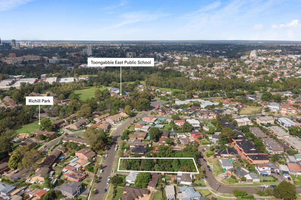 22 Ferndale Close, Constitution Hill NSW 2145 - photo 5