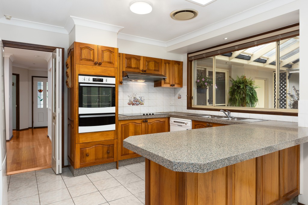 12 Bellwood Place, Castle Hill NSW 2154 - photo 2