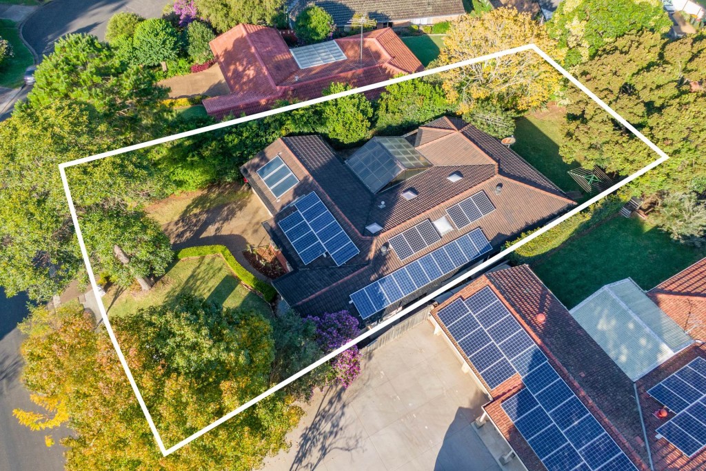 12 Bellwood Place, Castle Hill NSW 2154 - photo 16