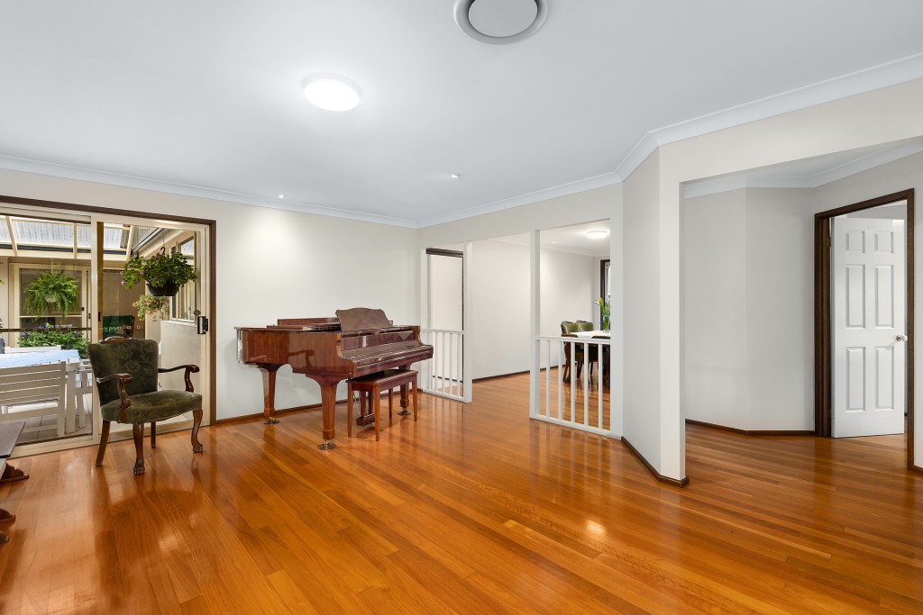 12 Bellwood Place, Castle Hill NSW 2154 - photo 3