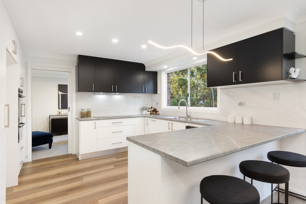 9 Woodchester Close, Castle Hill NSW 2154 - photo 2