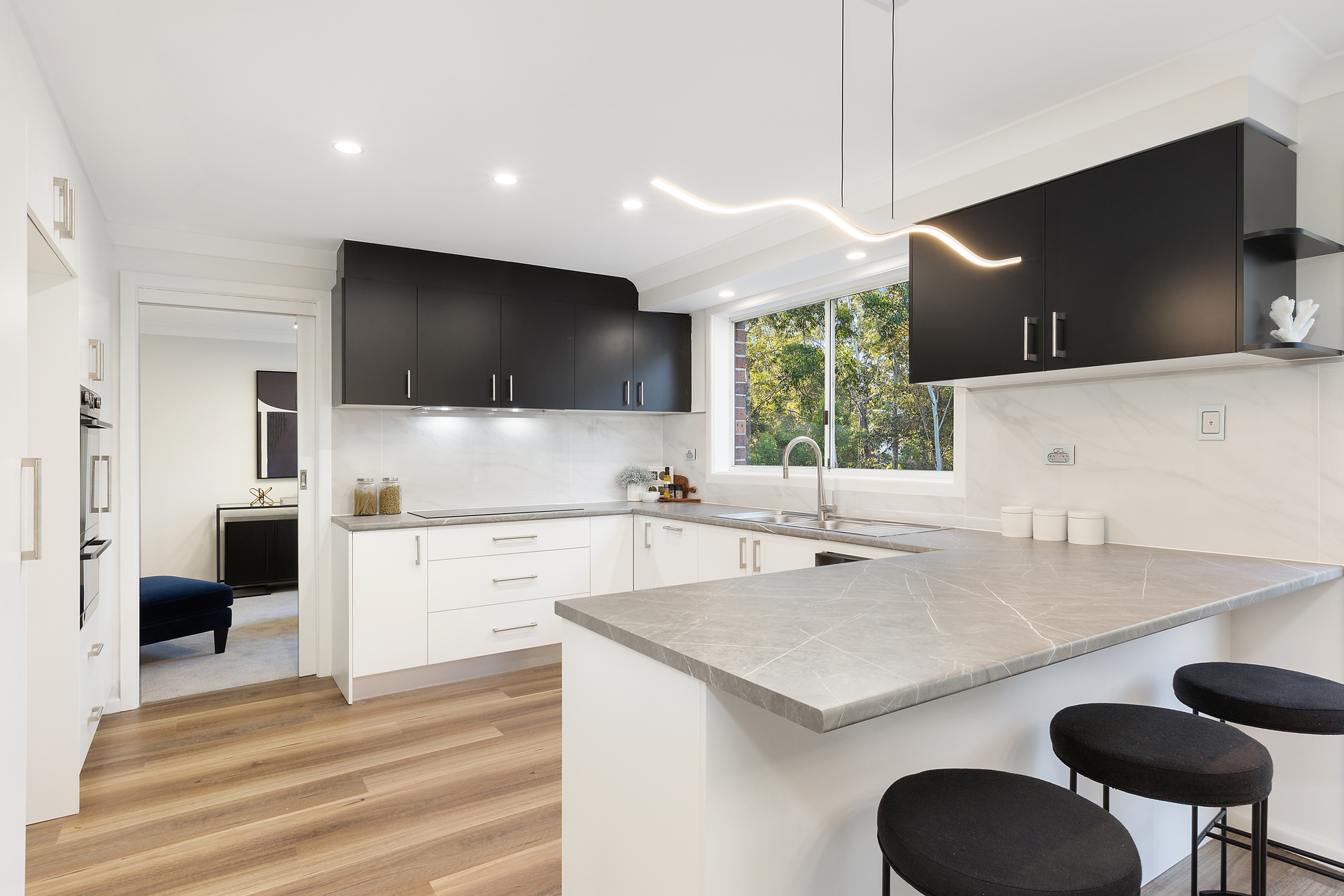 9 Woodchester Close, Castle Hill NSW 2154 - photo 2