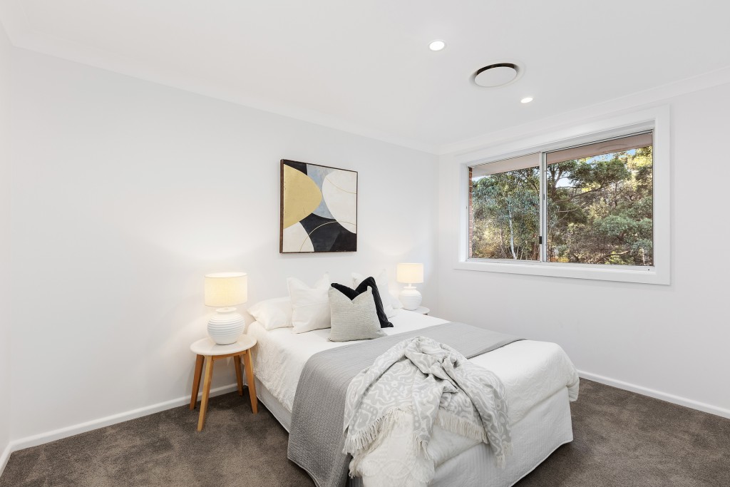 9 Woodchester Close, Castle Hill NSW 2154 - photo 10