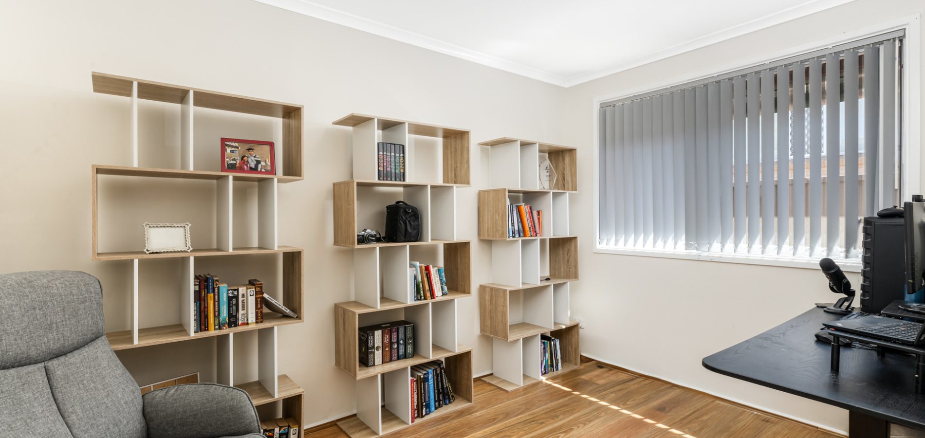 23 Sanders Crescent, Kings Langley NSW 2147 - photo 8