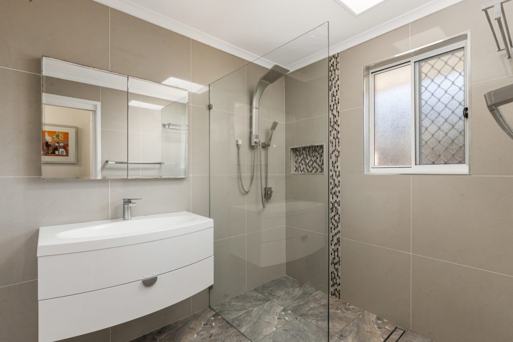 23 Sanders Crescent, Kings Langley NSW 2147 - photo 10
