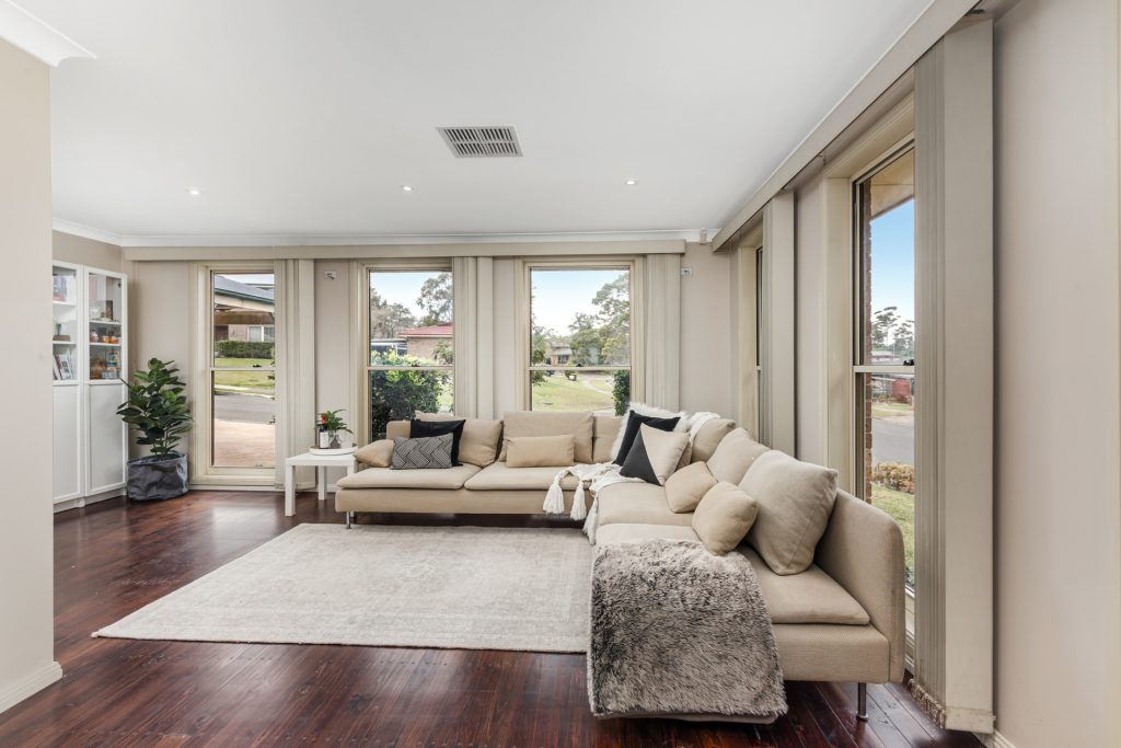 10 Wilkinson Avenue, Kings Langley NSW 2147 - photo 4