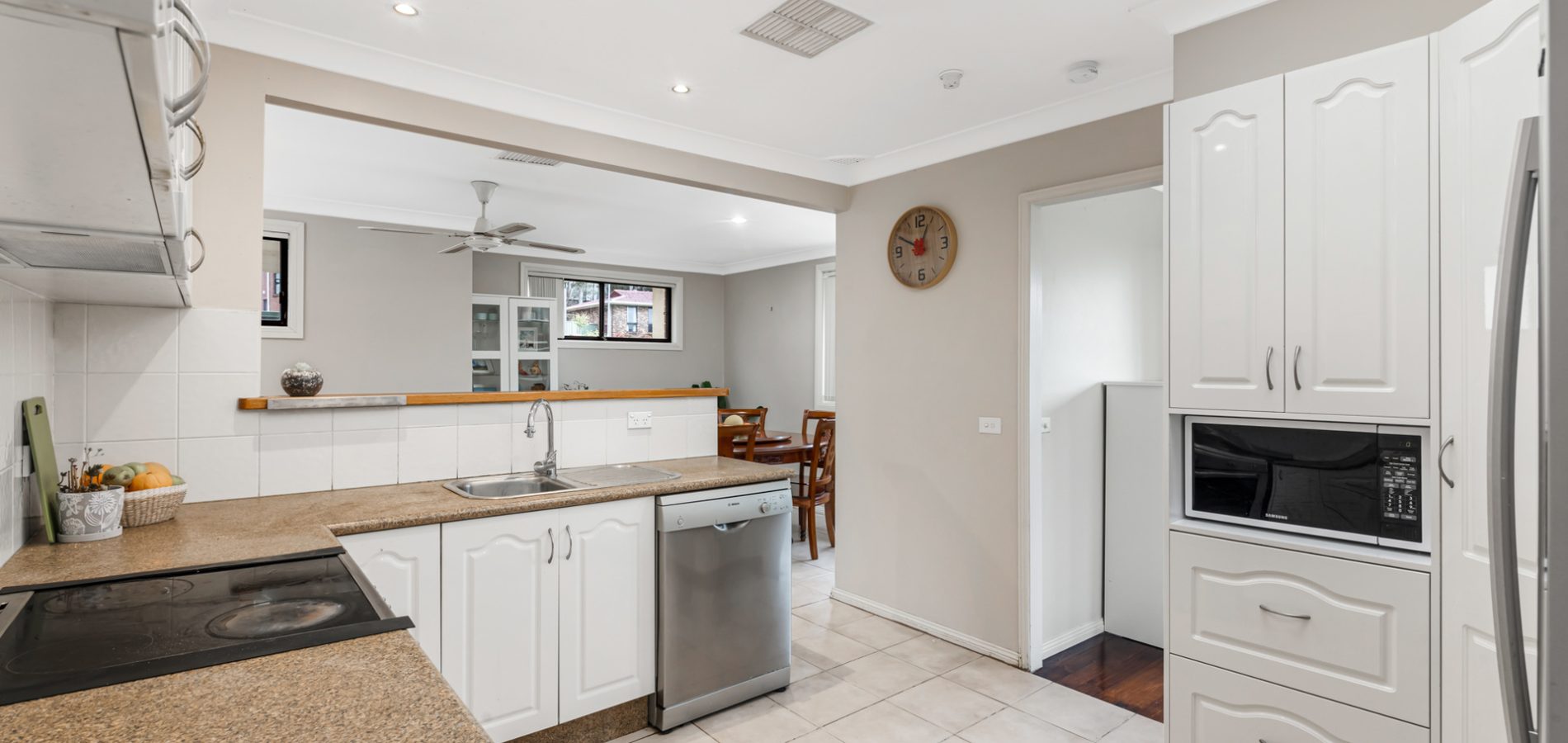 10 Wilkinson Avenue, Kings Langley NSW 2147 - photo 6