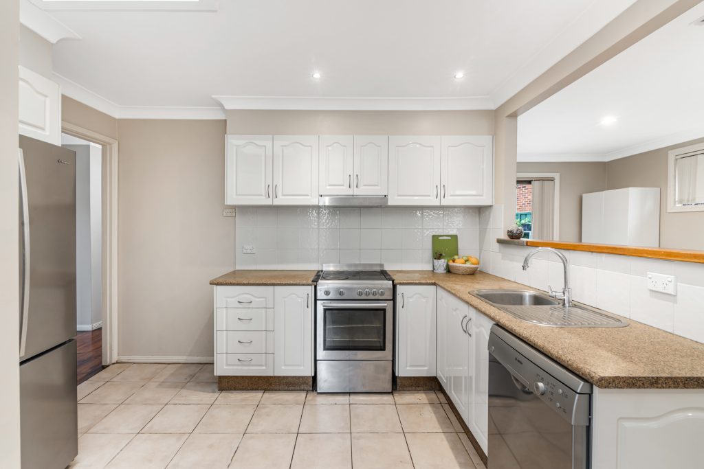 10 Wilkinson Avenue, Kings Langley NSW 2147 - photo 7