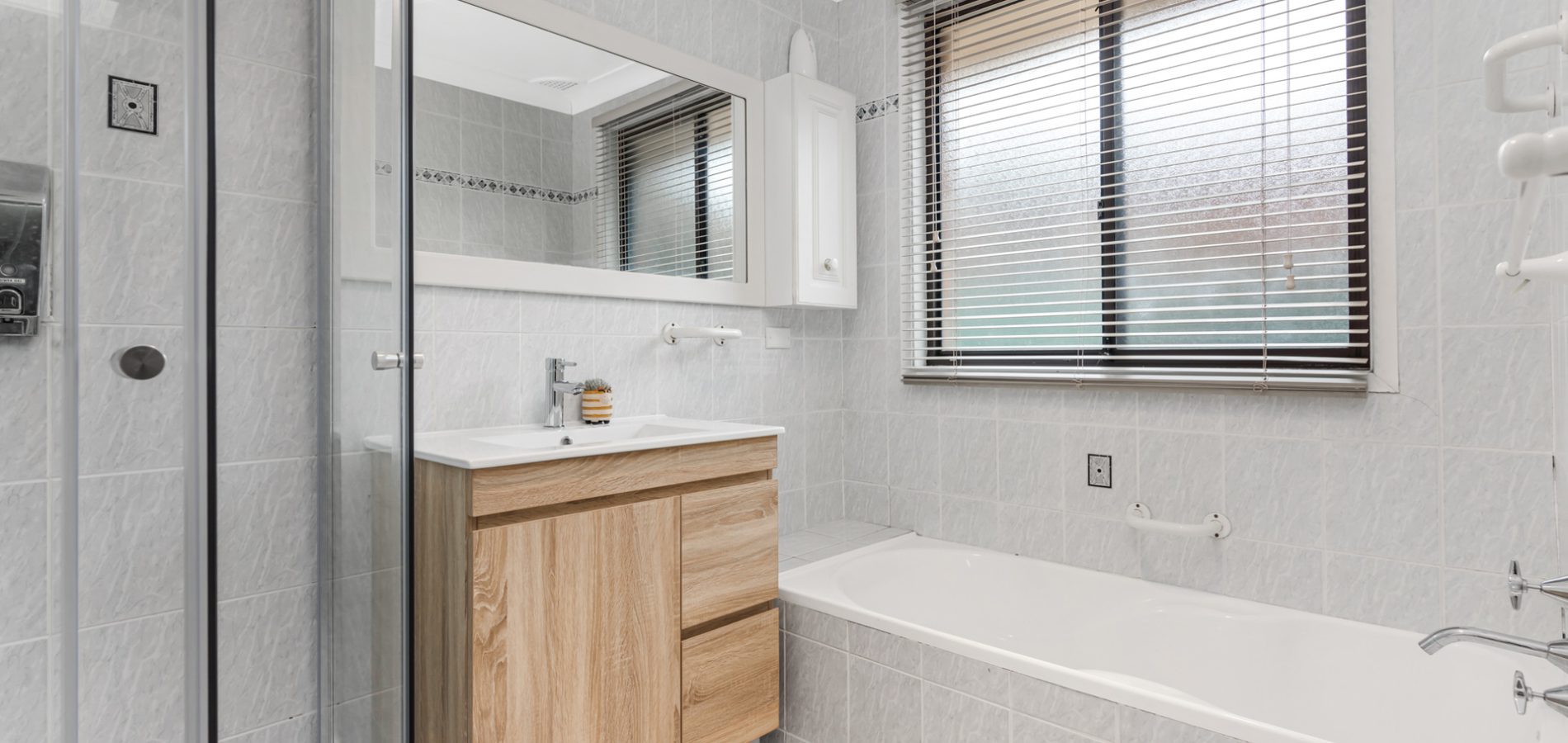 10 Wilkinson Avenue, Kings Langley NSW 2147 - photo 8