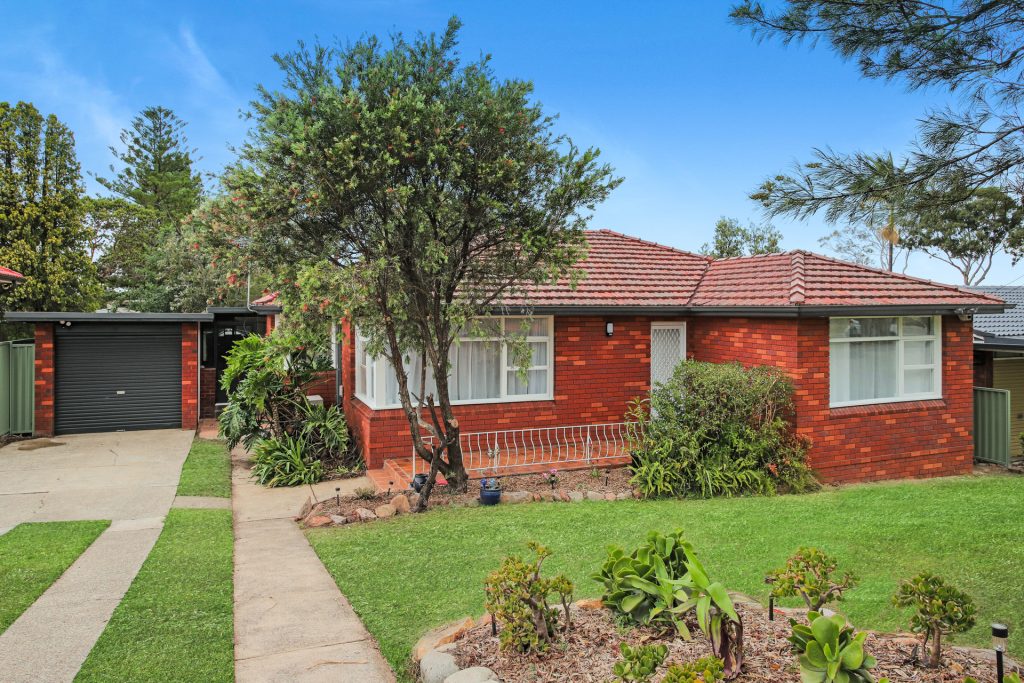 5 Suzanne Street, Seven Hills NSW 2147 - photo 2