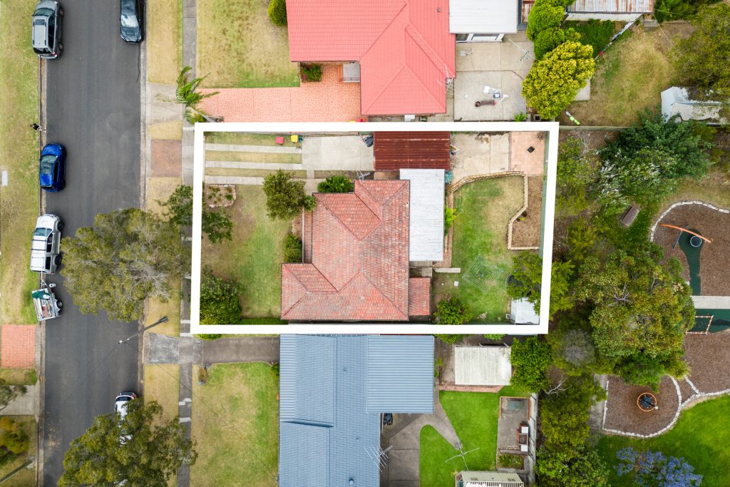 5 Suzanne Street, Seven Hills NSW 2147 - photo 11