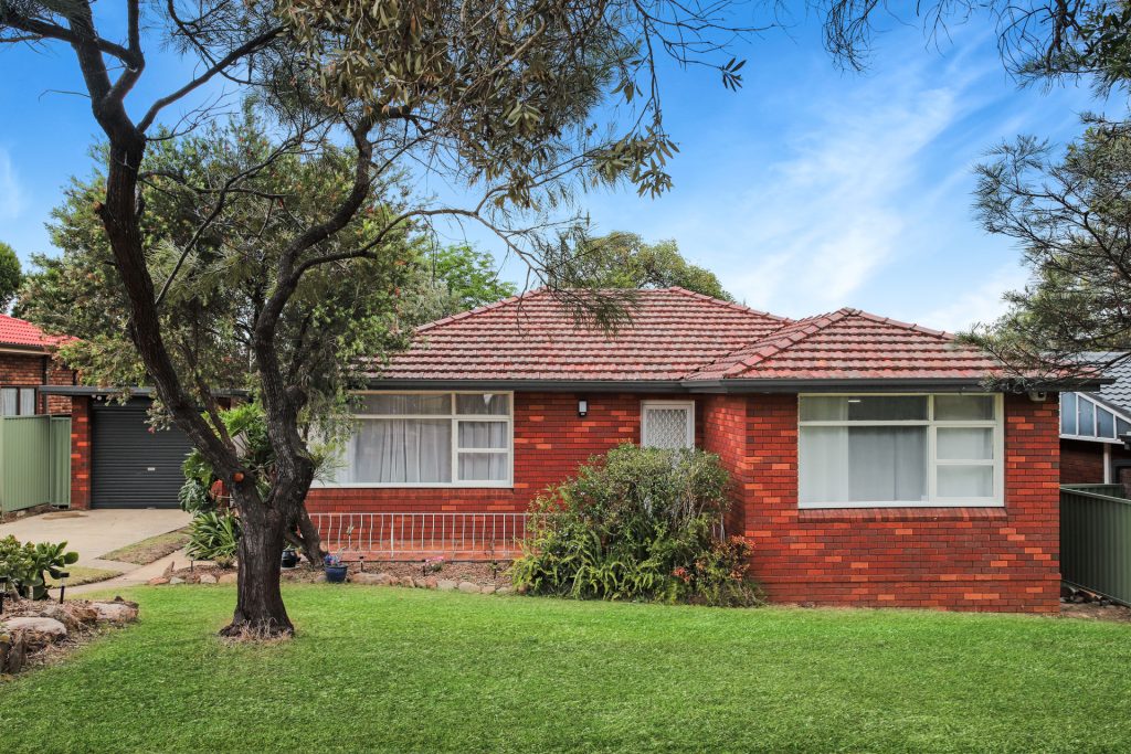 5 Suzanne Street, Seven Hills NSW 2147 - McGrath West Group
