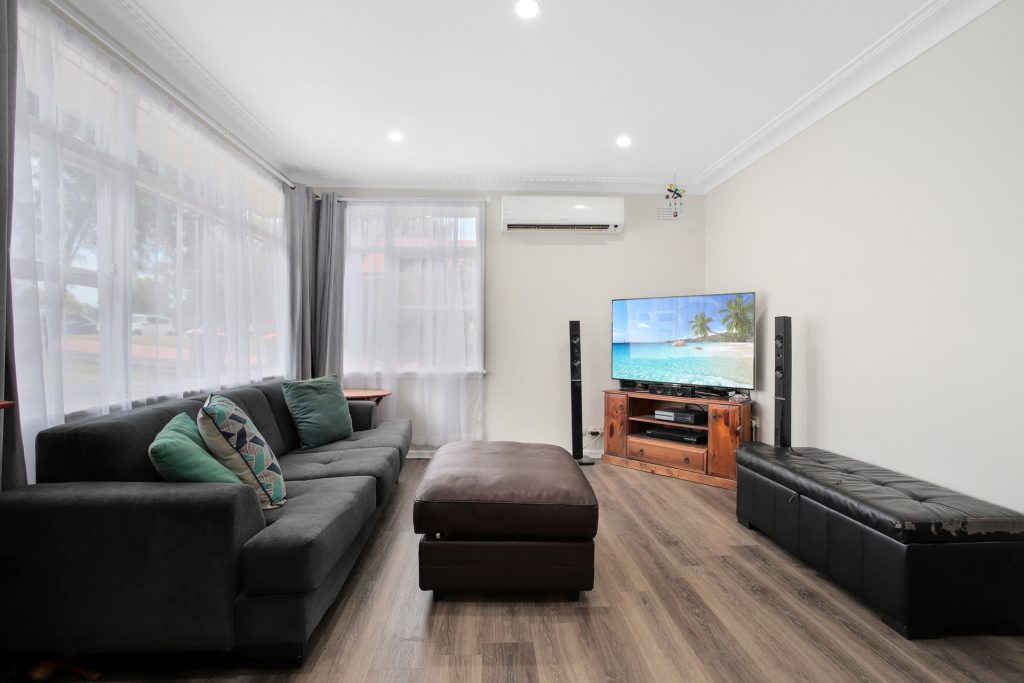 5 Suzanne Street, Seven Hills NSW 2147 - photo 4