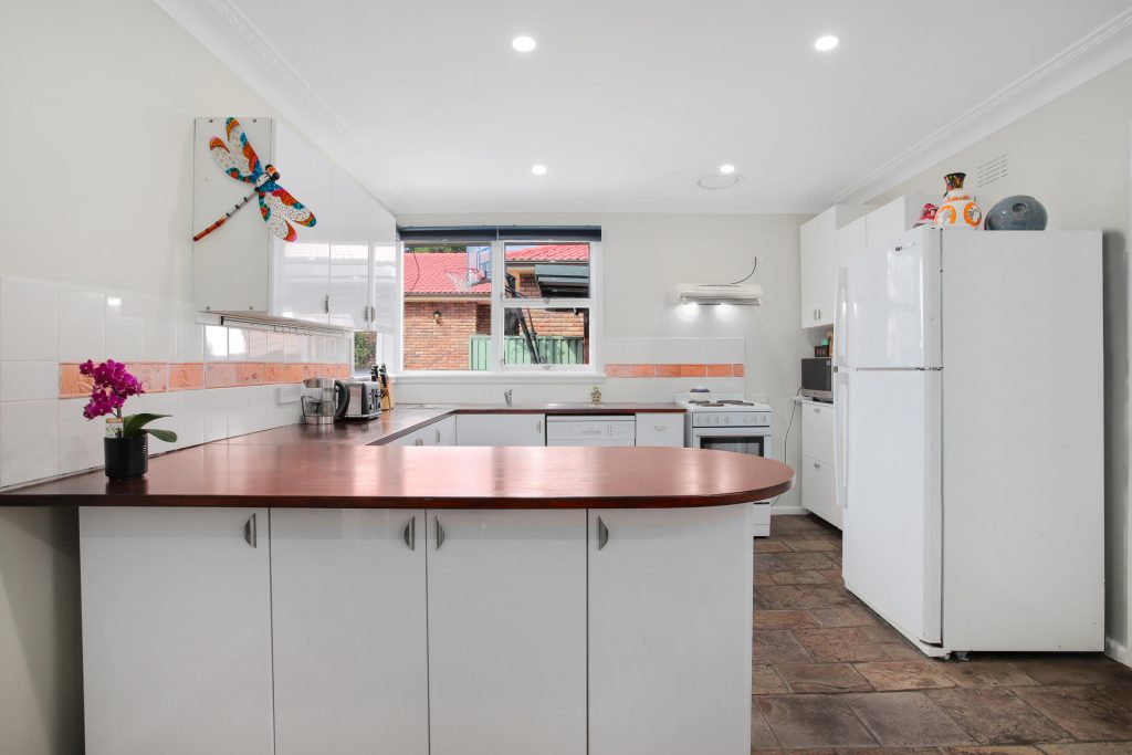 5 Suzanne Street, Seven Hills NSW 2147 - photo 6