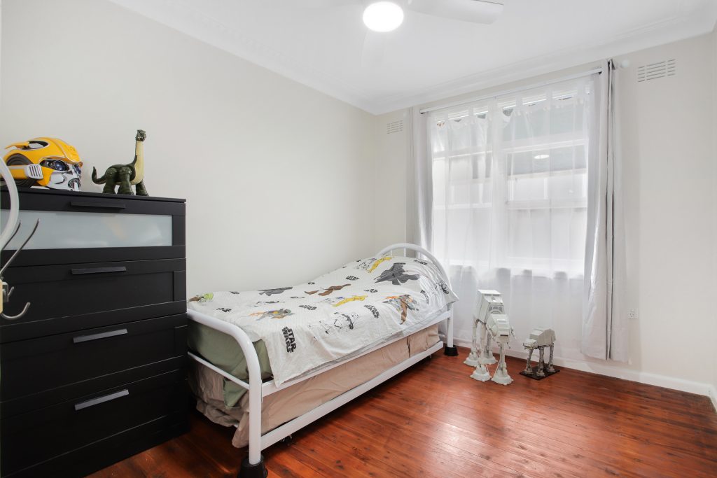 5 Suzanne Street, Seven Hills NSW 2147 - photo 7