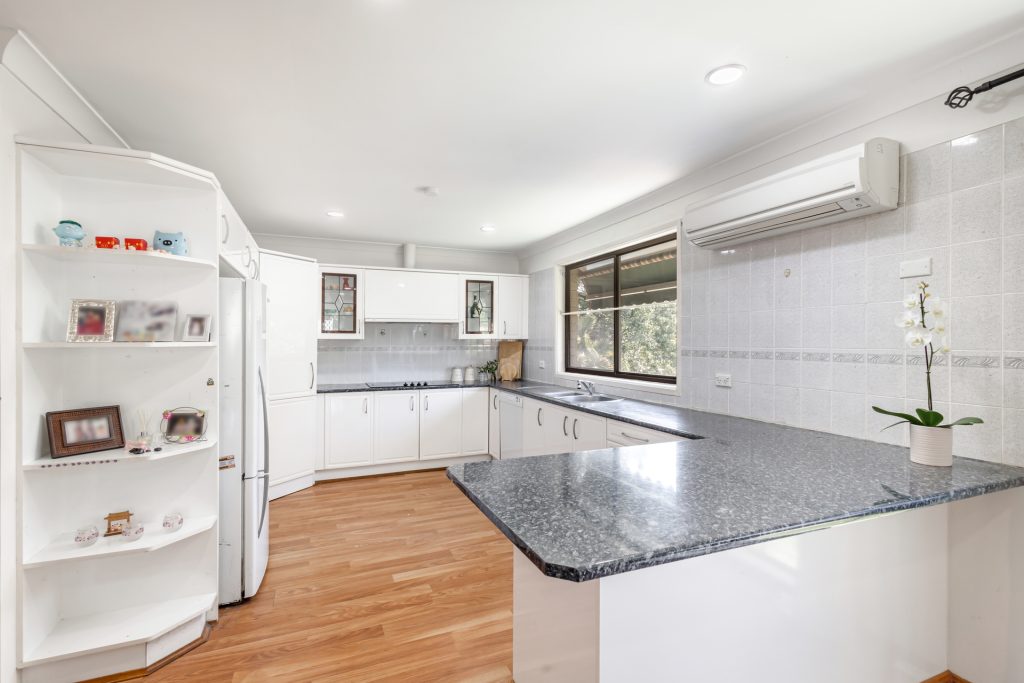 100 Sutherland Avenue, Kings Langley NSW 2147 - photo 2