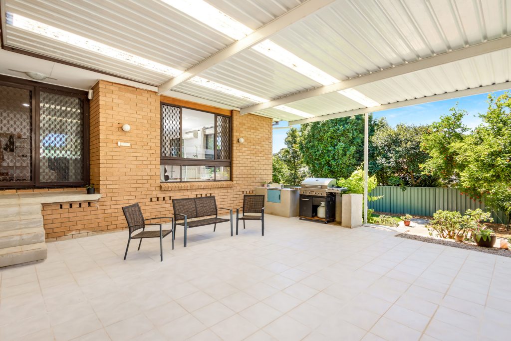 100 Sutherland Avenue, Kings Langley NSW 2147 - photo 9