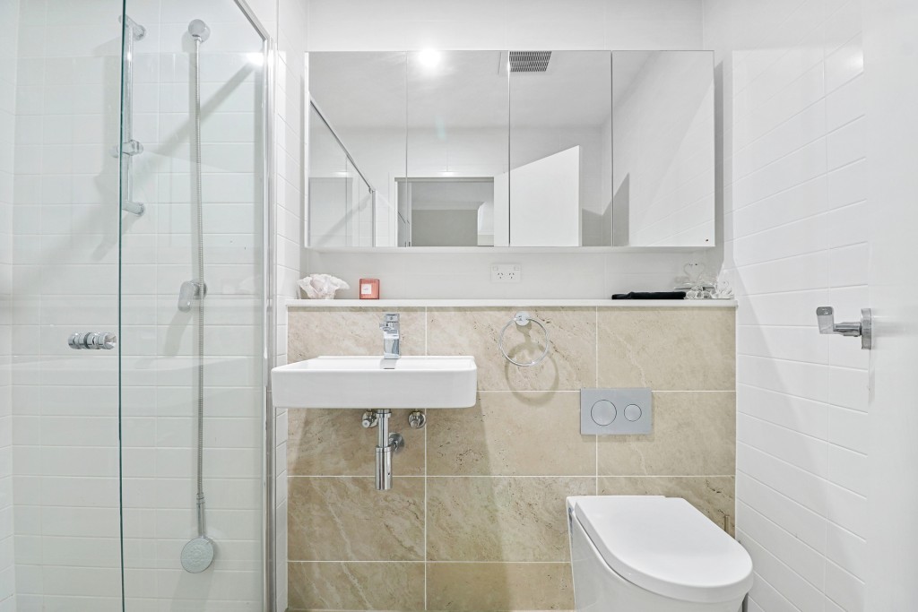 27/16 Free Settlers Drive, Kellyville NSW 2155 - photo 5