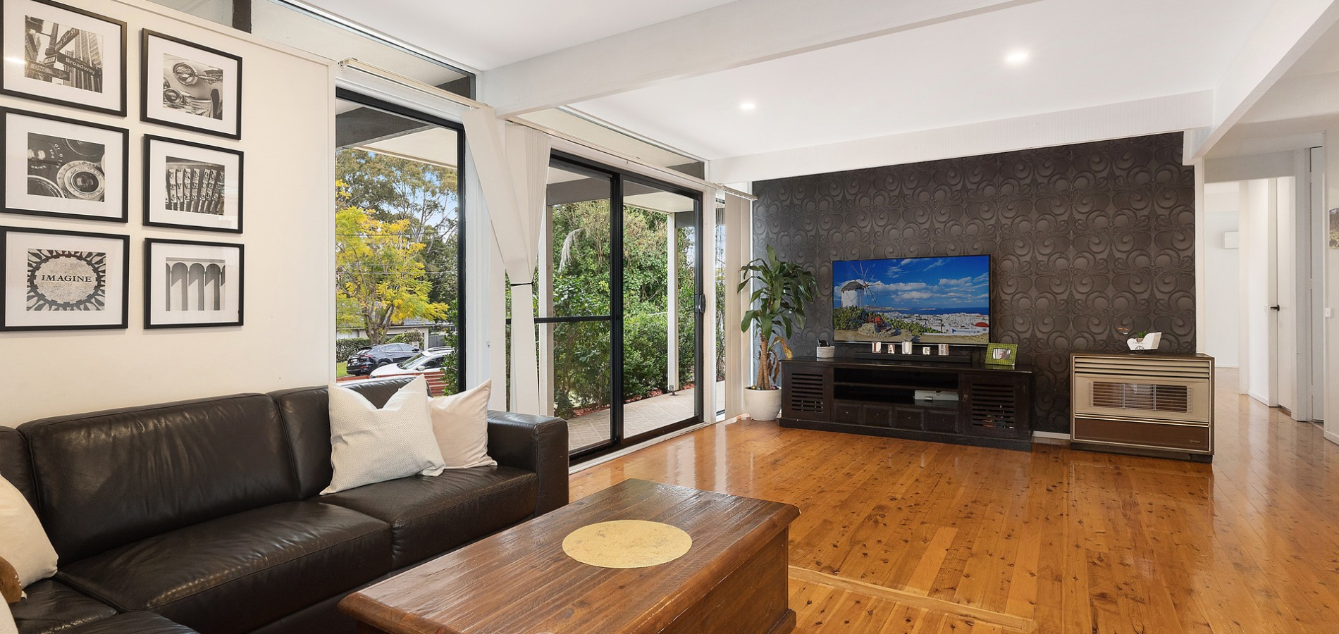 1 Nyalla Place, Castle Hill NSW 2154 - photo 3