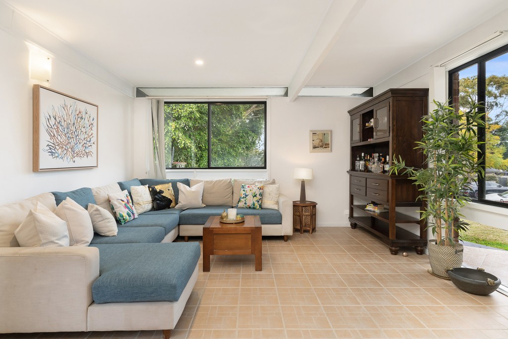 1 Nyalla Place, Castle Hill NSW 2154 - photo 4