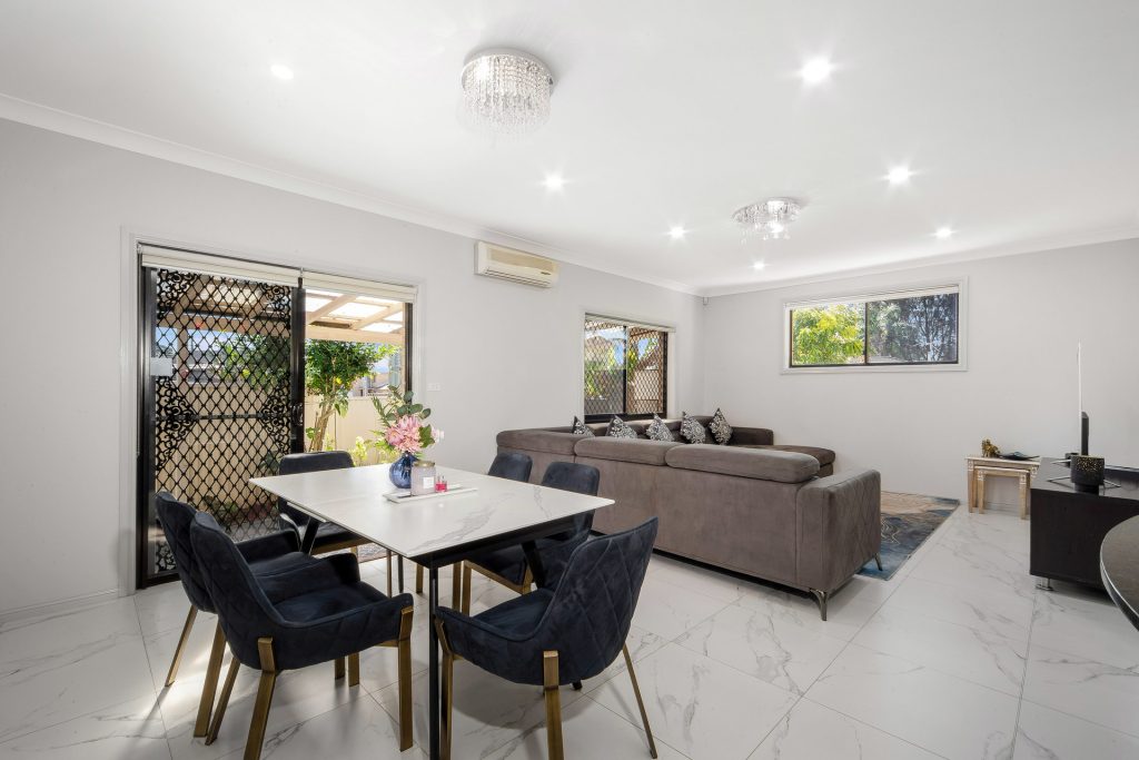 4/2 Mifsud Street, Girraween NSW 2145 - photo 2