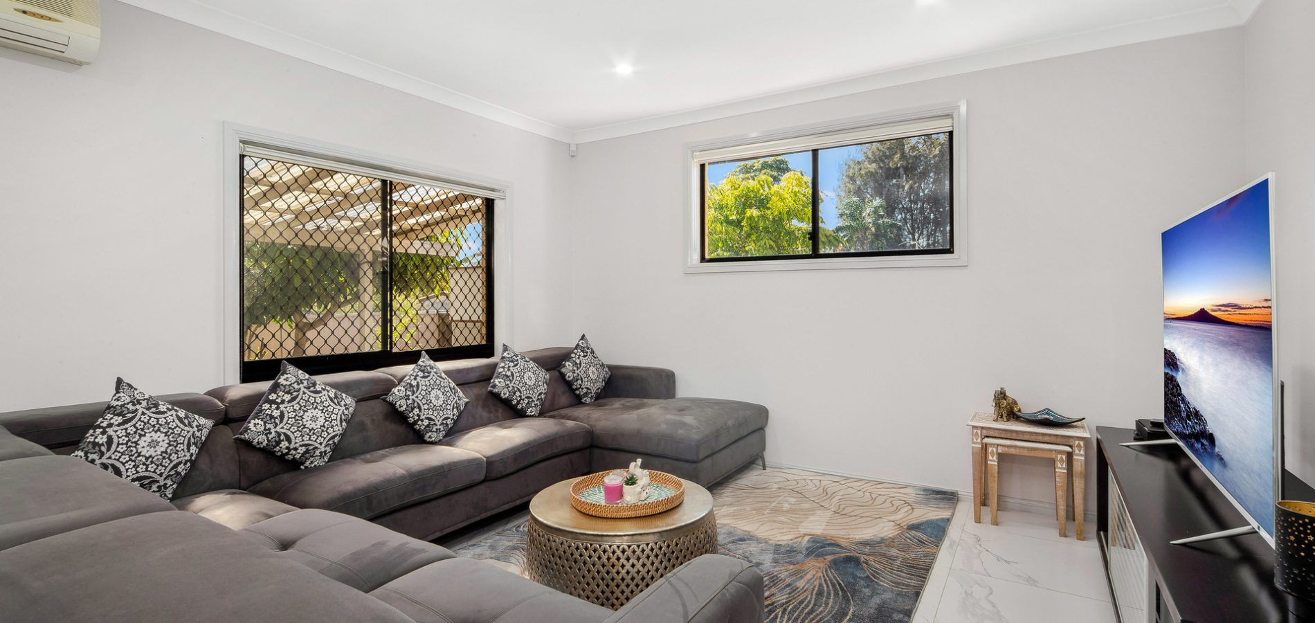 4/2 Mifsud Street, Girraween NSW 2145 - photo 3