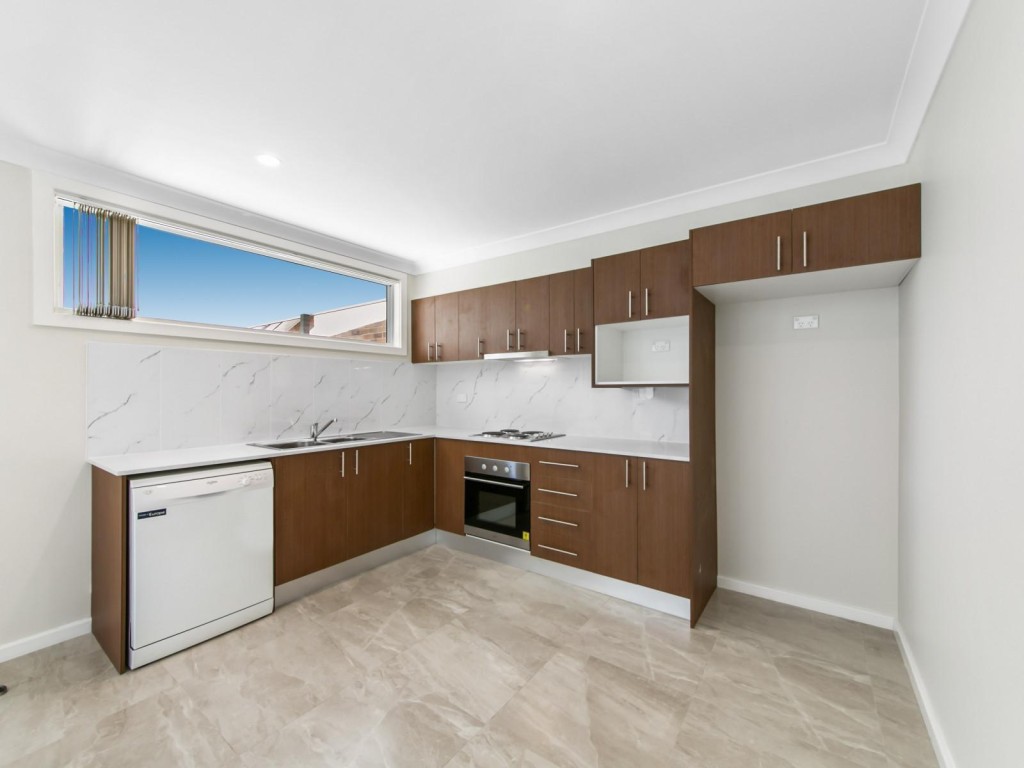 4 Kiola Place, Castle Hill NSW 2154 - photo 16
