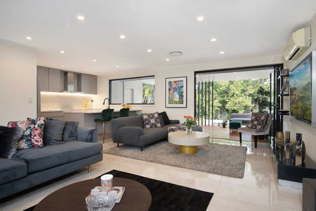 4 Kiola Place, Castle Hill NSW 2154 - photo 4