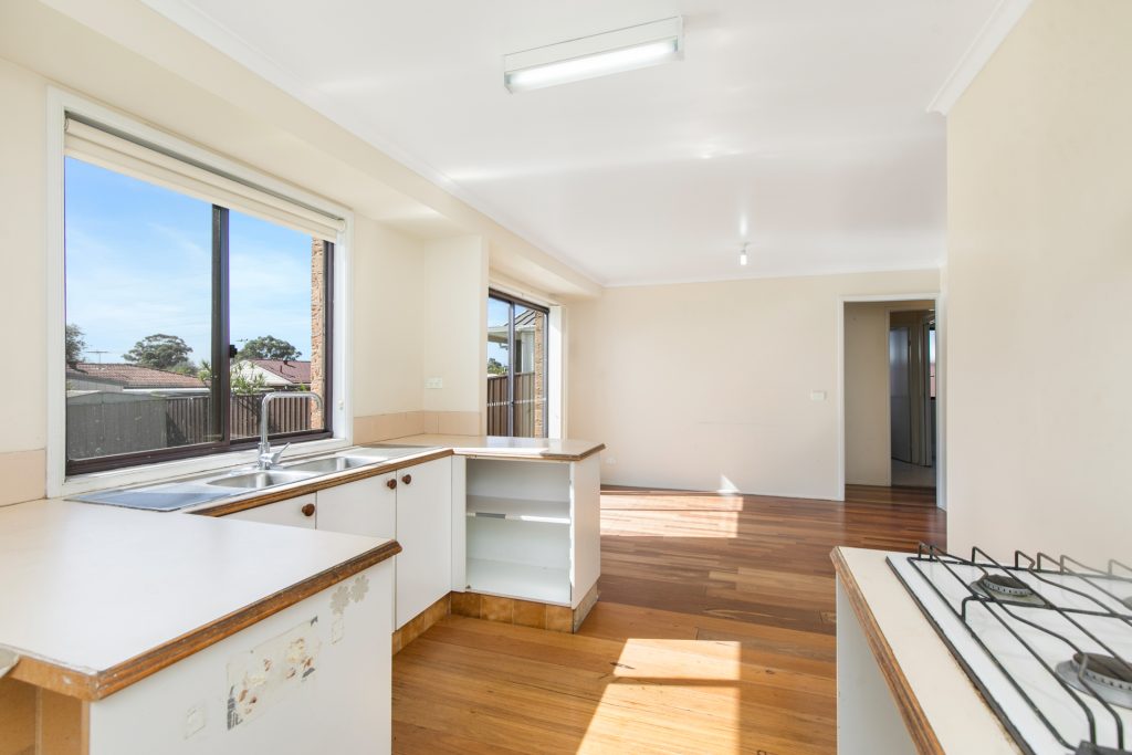 7 Carroll Crescent, Plumpton NSW 2761 - photo 4