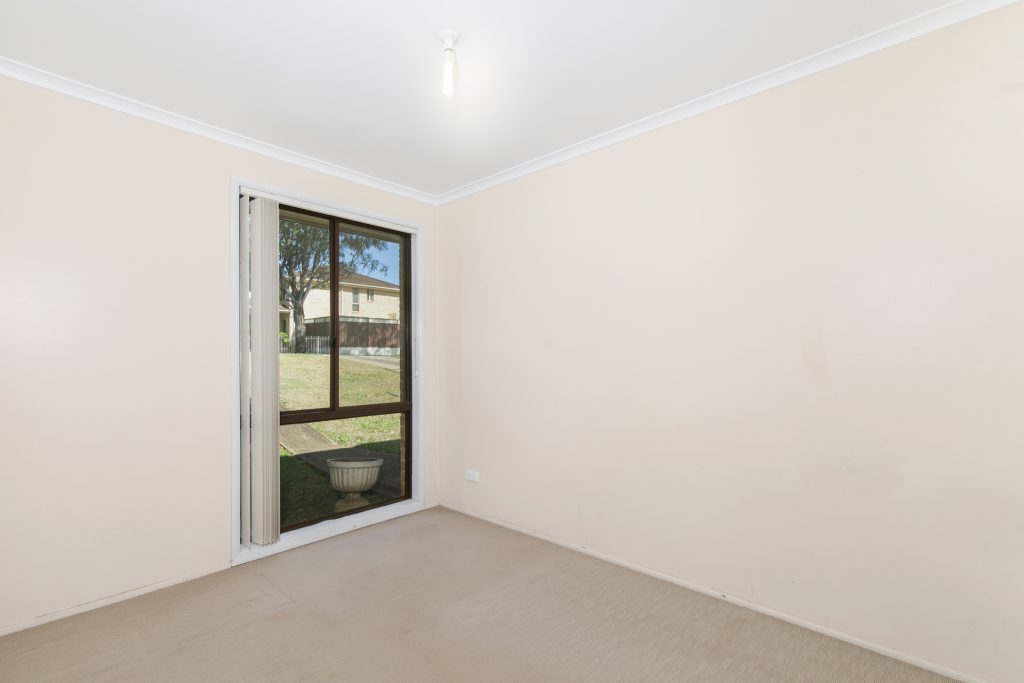 7 Carroll Crescent, Plumpton NSW 2761 - photo 8