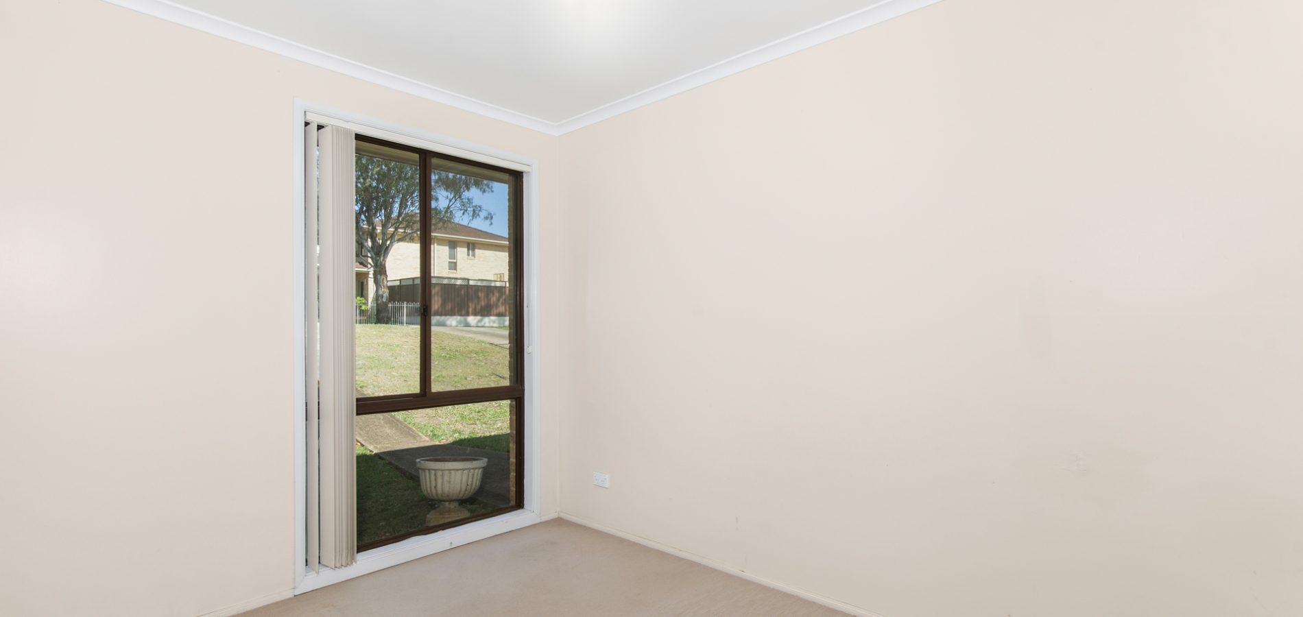 7 Carroll Crescent, Plumpton NSW 2761 - photo 8