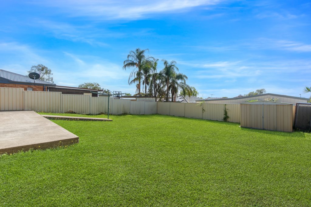 7 Carroll Crescent, Plumpton NSW 2761 - photo 9