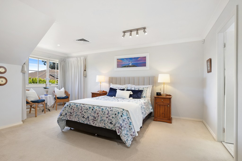 22 Invergowrie Close, West Pennant Hills NSW 2125 - photo 8