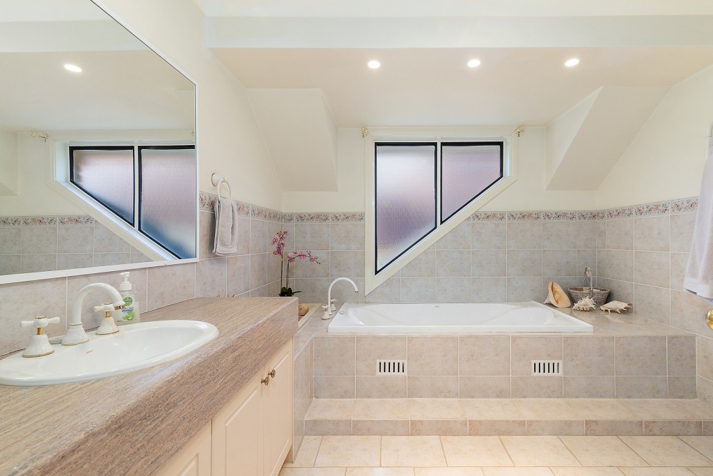 22 Invergowrie Close, West Pennant Hills NSW 2125 - photo 9