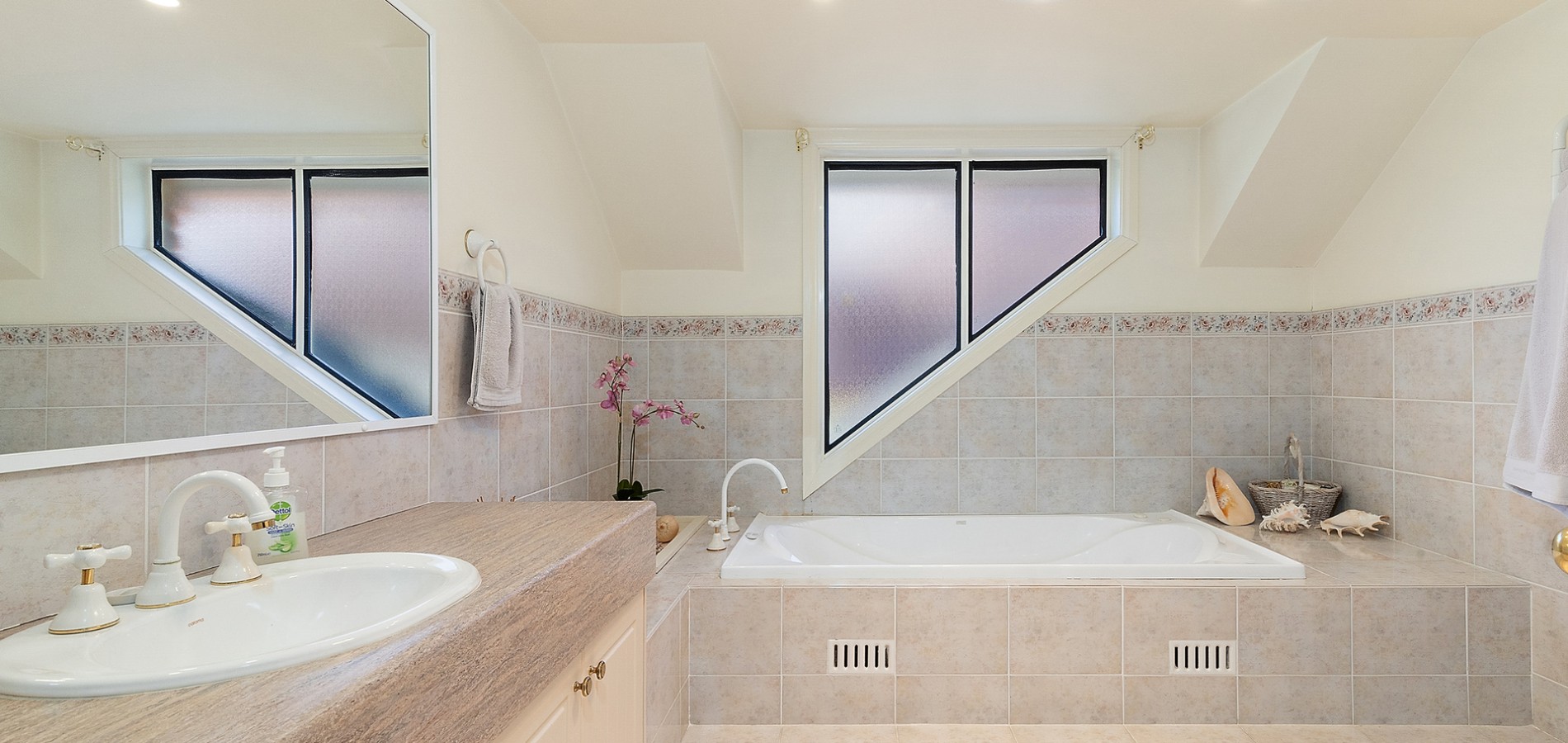 22 Invergowrie Close, West Pennant Hills NSW 2125 - photo 9