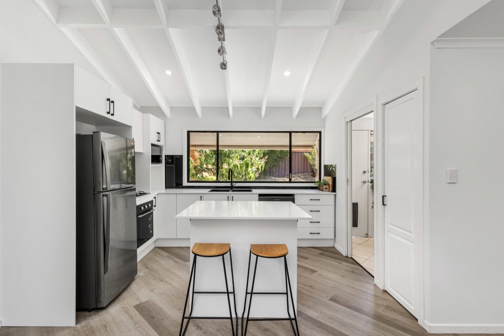 5 Carl Place, Kings Langley NSW 2147 - photo 2