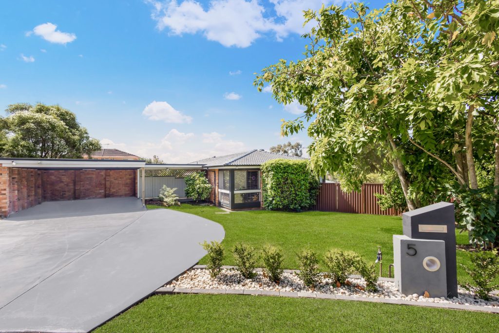 5 Carl Place, Kings Langley NSW 2147 - McGrath West Group