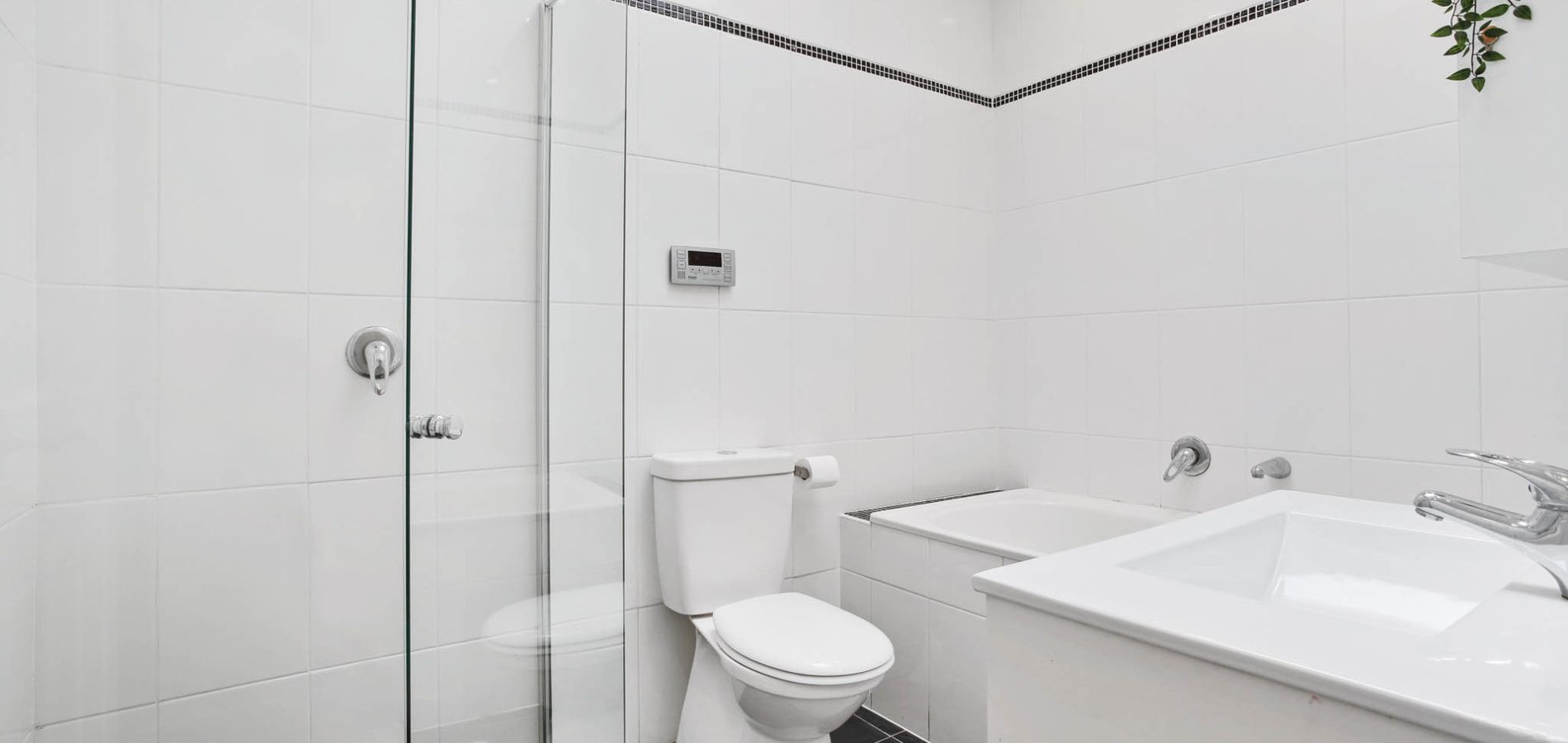 Sold - 7 Highland Avenue - New Property in Toongabbie - Real Estate by Brad Panayiotou