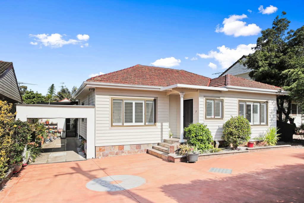 Sold - 7 Highland Avenue - New Property in Toongabbie - Real Estate by Brad Panayiotou