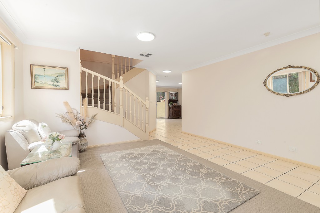 2/21 Dan Crescent, Castle Hill NSW 2154 - photo 3