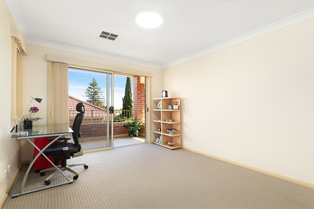 2/21 Dan Crescent, Castle Hill NSW 2154 - photo 6