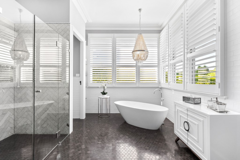 9 Harris Road, Dural NSW 2158 - photo 20