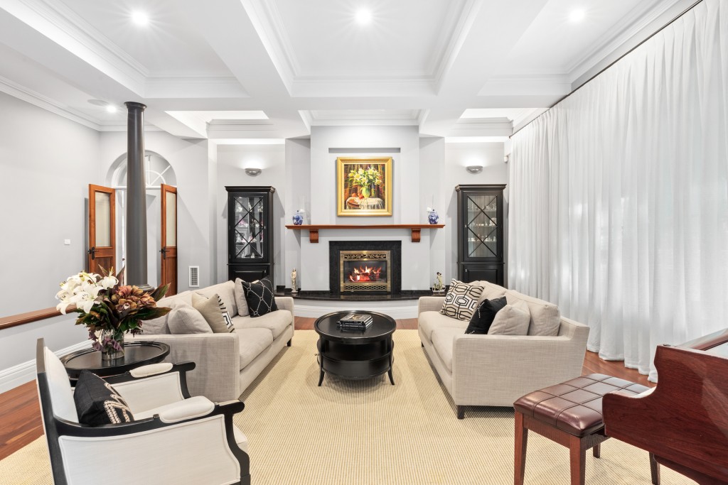 9 Harris Road, Dural NSW 2158 - photo 4